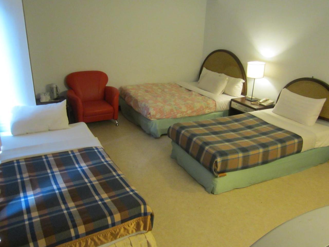 Goshen Hotel Kaohsiung Esterno foto