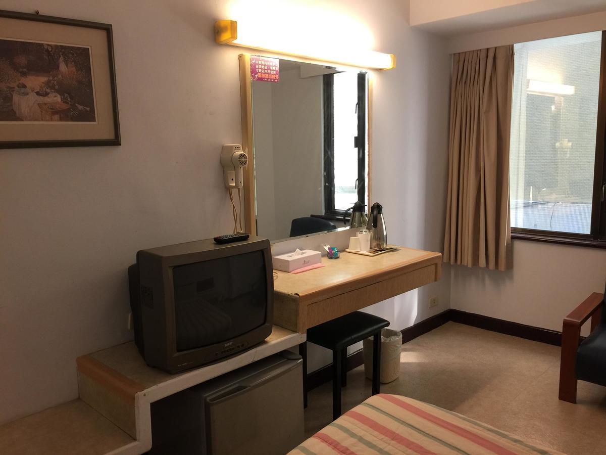 Goshen Hotel Kaohsiung Esterno foto